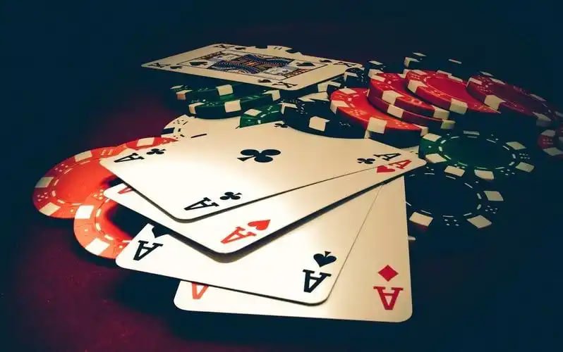 Platform gila jitu menampilkan berbagai kategori permainan dan pasar sportsbook